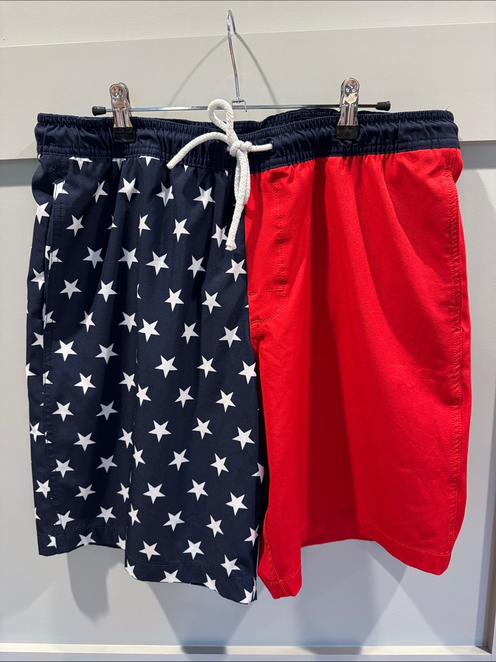 GAP Men's Two-Tone Star Swim Trunks - Navy & Red
